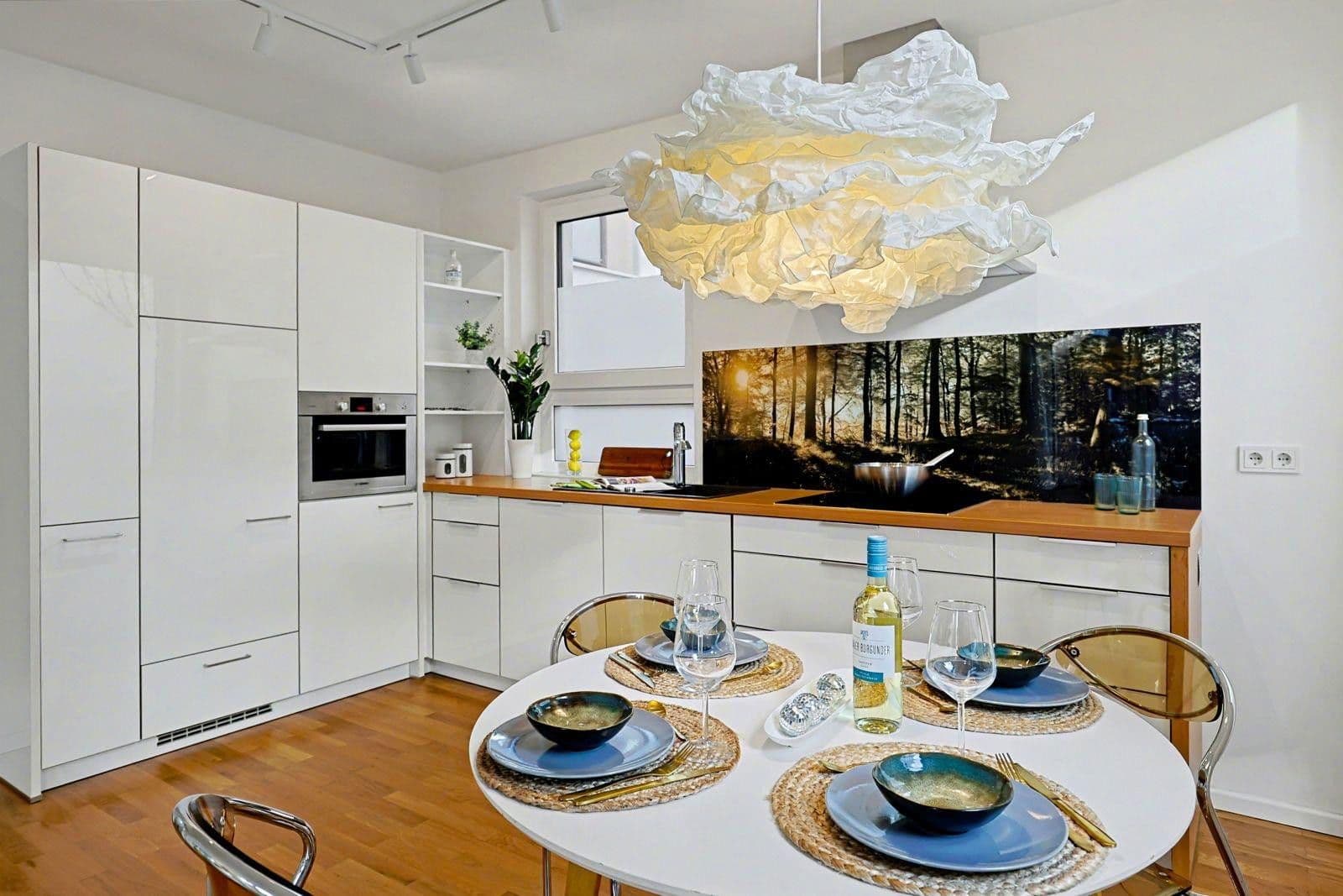 Prenájom bytu 3-izbový 85 m², Eimsbütteler Chaussee 45, Hamburg, Hamburg Prenájom bytu 3-izbový 85 m², Eimsbütteler Chaussee 45, Hamburg, Hamburg