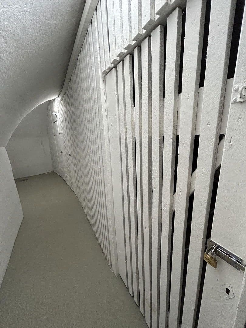 Prenájom bytu 1-izbový 56 m², Stuttgart, Bádensko-Wurttembersko Prenájom bytu 1-izbový 56 m², Stuttgart, Bádensko-Wurttembersko