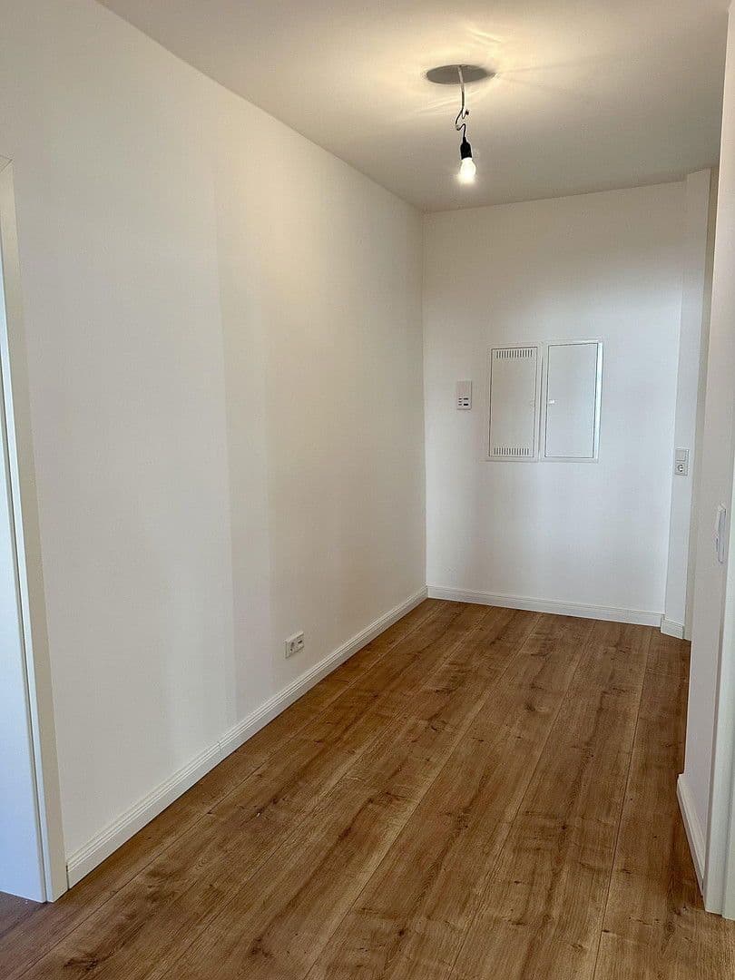 Prenájom bytu 1-izbový 56 m², Stuttgart, Bádensko-Wurttembersko Prenájom bytu 1-izbový 56 m², Stuttgart, Bádensko-Wurttembersko