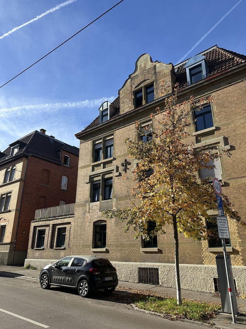 Prenájom bytu 1-izbový 56 m², Stuttgart, Bádensko-Wurttembersko Prenájom bytu 1-izbový 56 m², Stuttgart, Bádensko-Wurttembersko