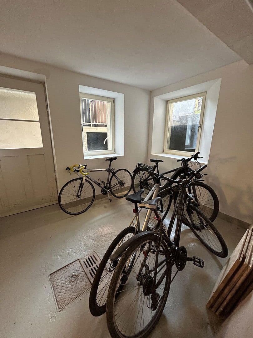 Prenájom bytu 1-izbový 56 m², Stuttgart, Bádensko-Wurttembersko Prenájom bytu 1-izbový 56 m², Stuttgart, Bádensko-Wurttembersko