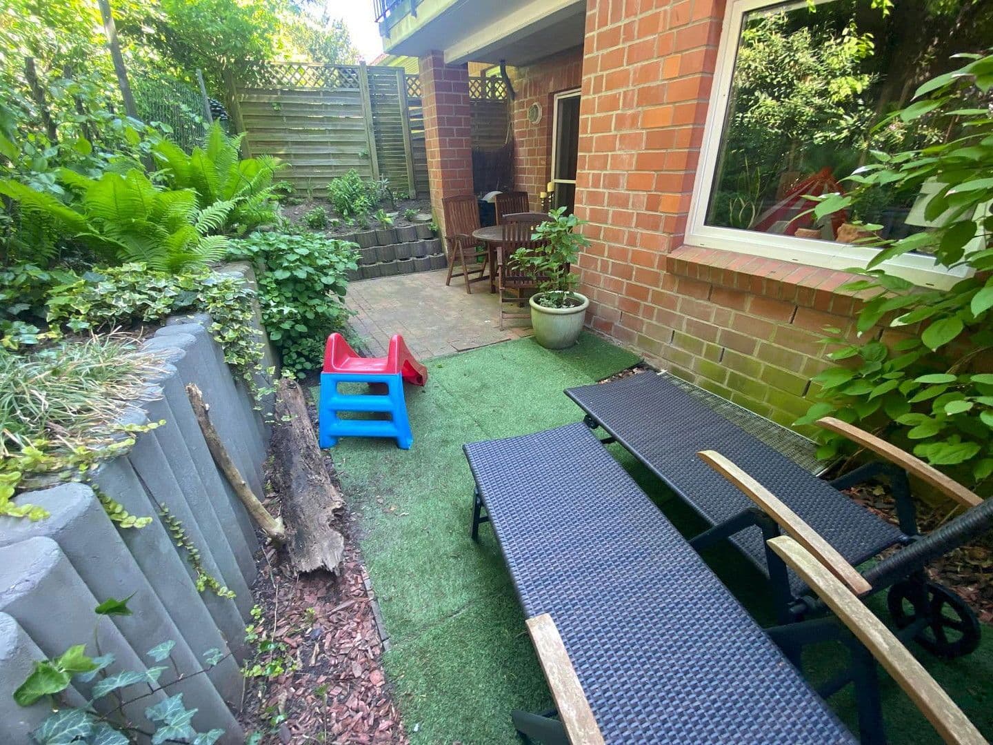 Prenájom bytu 3-izbový 90 m², Rellingen, Šlezvicko-Holštajnsko Prenájom bytu 3-izbový 90 m², Rellingen, Šlezvicko-Holštajnsko