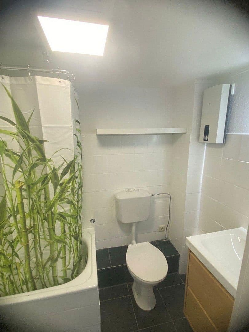 Prenájom bytu 3-izbový 73 m², Lübeck, Šlezvicko-Holštajnsko Prenájom bytu 3-izbový 73 m², Lübeck, Šlezvicko-Holštajnsko