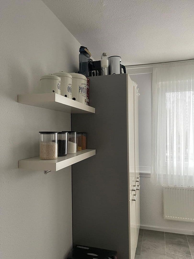 Prenájom bytu 3-izbový 80 m², Ludwigshafen am Rhein, Porýnie-Falcko Prenájom bytu 3-izbový 80 m², Ludwigshafen am Rhein, Porýnie-Falcko