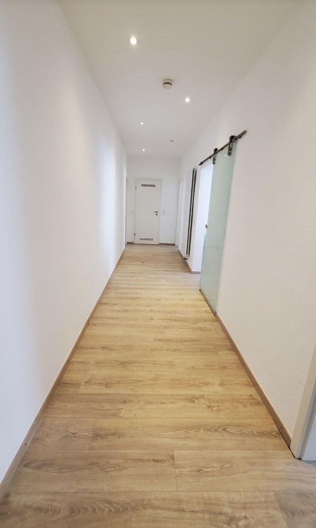 Prenájom bytu 3-izbový 72 m², Nikolaistr., Hildesheim, Dolné Sasko Prenájom bytu 3-izbový 72 m², Nikolaistr., Hildesheim, Dolné Sasko