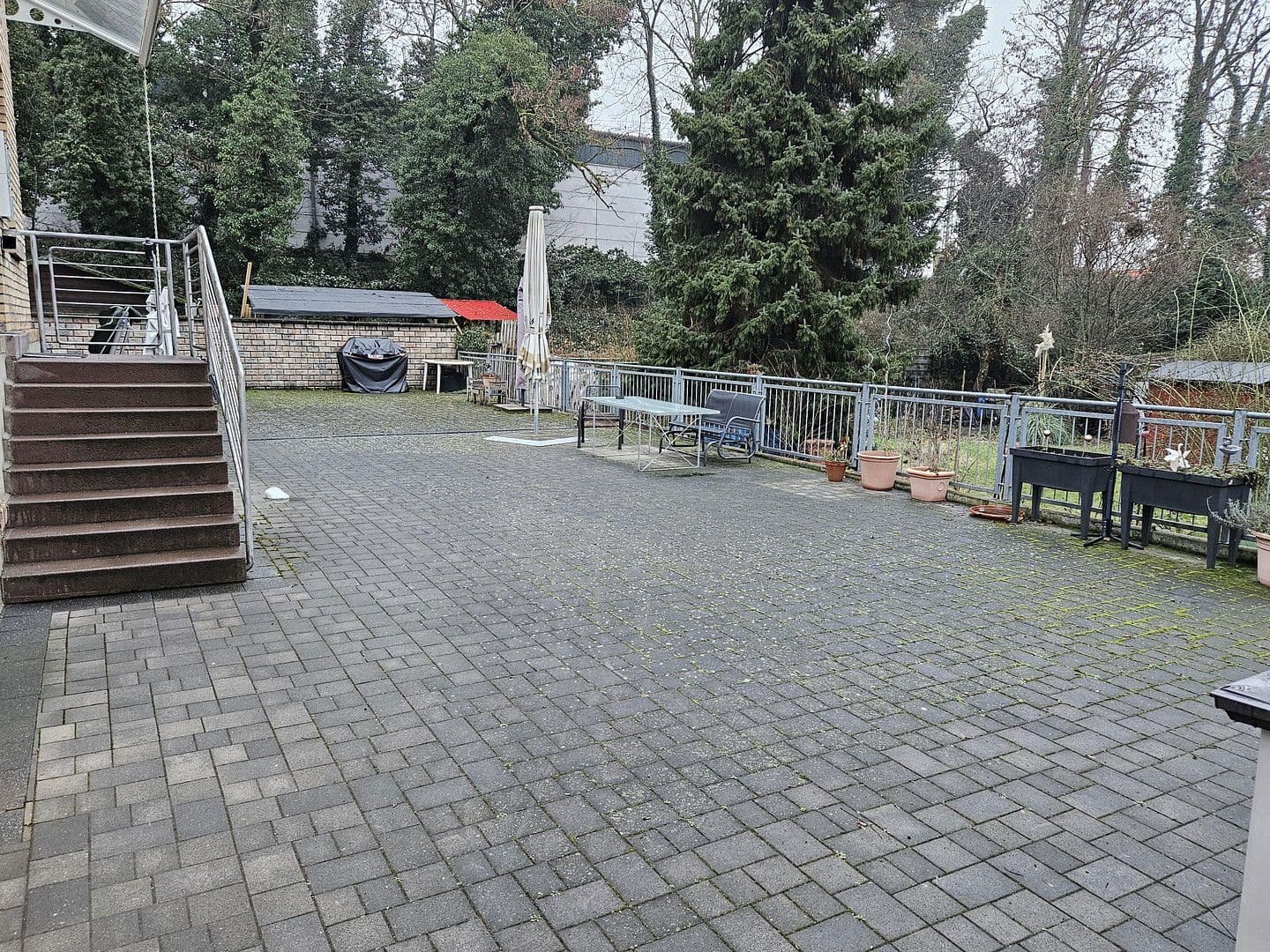 Predaj domu 256 m², pozemek 380 m², Mainz, Porýnie-Falcko Predaj domu 256 m², pozemek 380 m², Mainz, Porýnie-Falcko