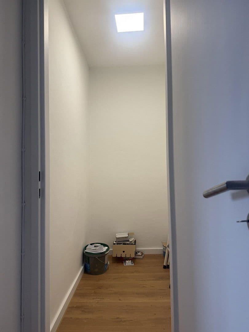 Prenájom bytu 3-izbový 76 m², Stitzenburgstraße 1, Stuttgart, Bádensko-Wurttembersko Prenájom bytu 3-izbový 76 m², Stitzenburgstraße 1, Stuttgart, Bádensko-Wurttembersko