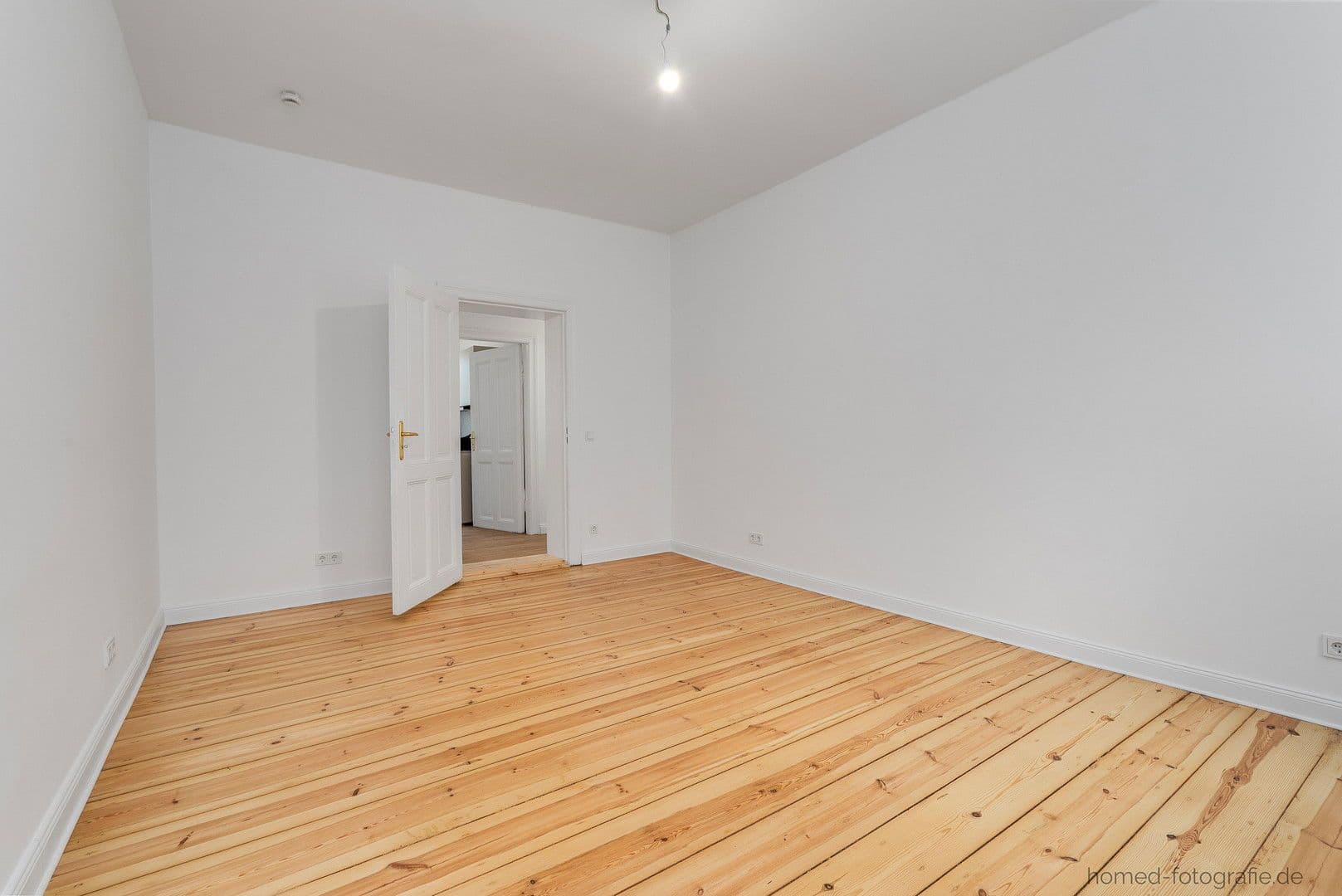 Prenájom bytu 1-izbový 87 m², Schönwalder Str. 73, Berlin, Berlín Prenájom bytu 1-izbový 87 m², Schönwalder Str. 73, Berlin, Berlín