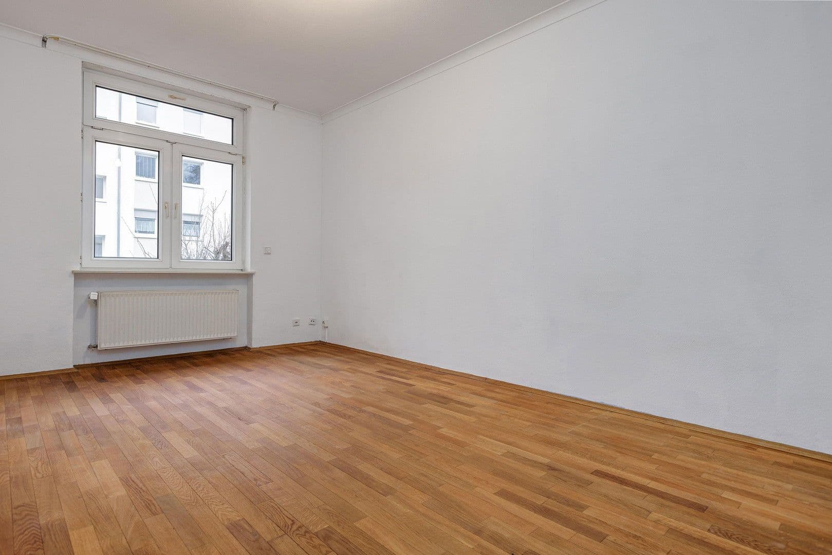 Predaj bytu 3-izbový 96 m², Frankfurt am Main, Hesensko Predaj bytu 3-izbový 96 m², Frankfurt am Main, Hesensko