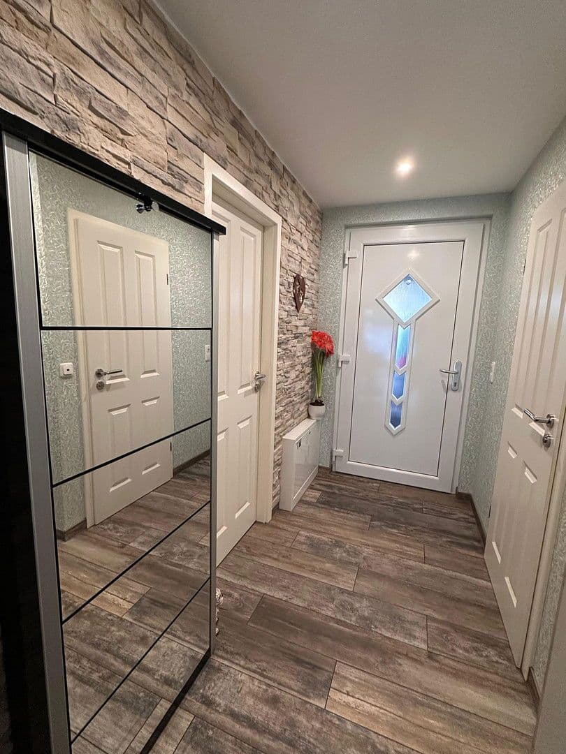 Predaj domu 130 m², pozemek 149 m², Glienicke/Nordbahn, Brandenbursko Predaj domu 130 m², pozemek 149 m², Glienicke/Nordbahn, Brandenbursko