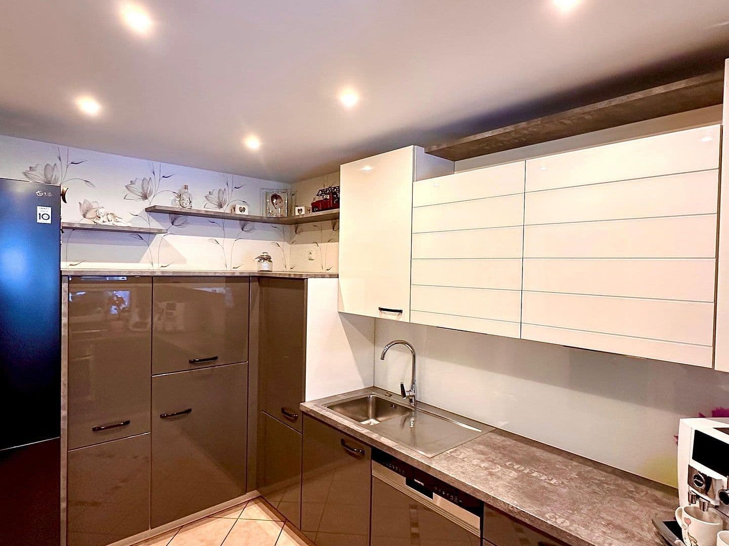 Predaj domu 130 m², pozemek 149 m², Glienicke/Nordbahn, Brandenbursko Predaj domu 130 m², pozemek 149 m², Glienicke/Nordbahn, Brandenbursko