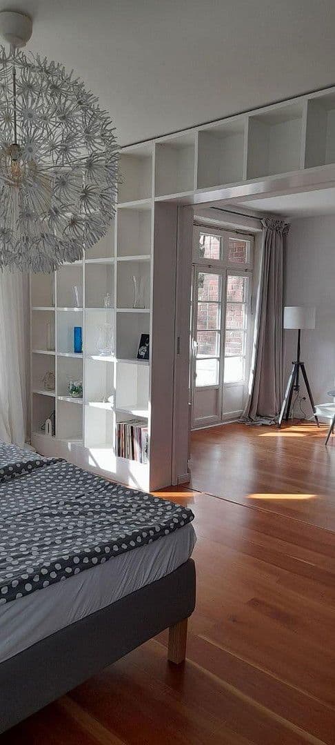 Prenájom bytu 2-izbový 75 m², Hamburg, Hamburg Prenájom bytu 2-izbový 75 m², Hamburg, Hamburg