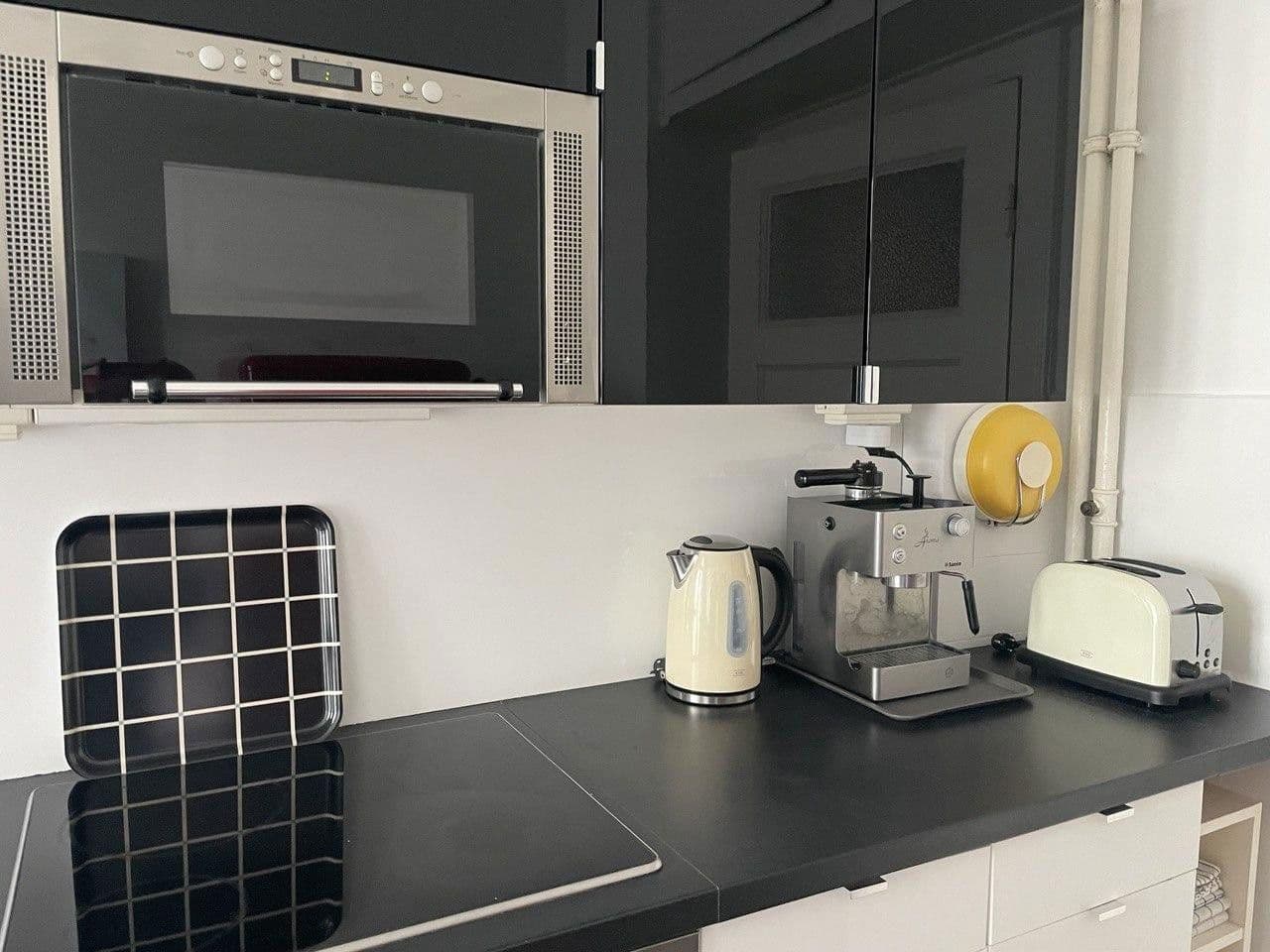 Prenájom bytu 2-izbový 75 m², Hamburg, Hamburg Prenájom bytu 2-izbový 75 m², Hamburg, Hamburg