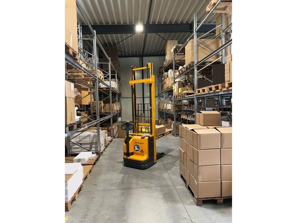 Prenájom nebytového priestoru 2.254 m², Leopoldshöhe, Severné Porýnie - Westfálsko Prenájom nebytového priestoru 2.254 m², Leopoldshöhe, Severné Porýnie - Westfálsko