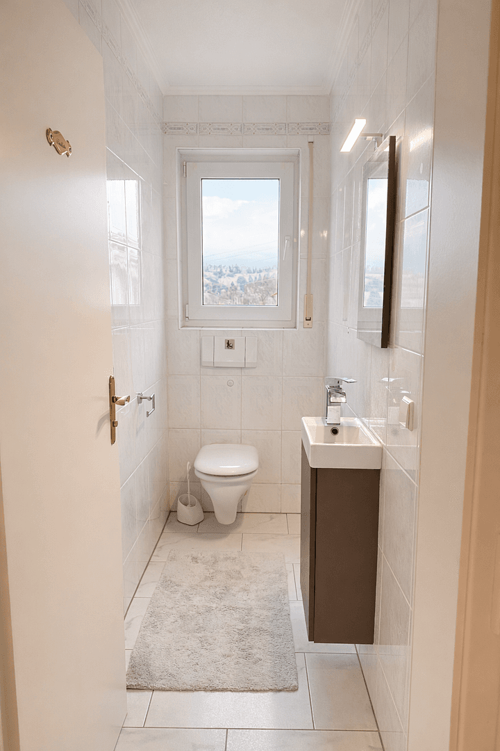 Prenájom bytu 4-izbový 120 m², Gernsbach, Bádensko-Wurttembersko Prenájom bytu 4-izbový 120 m², Gernsbach, Bádensko-Wurttembersko