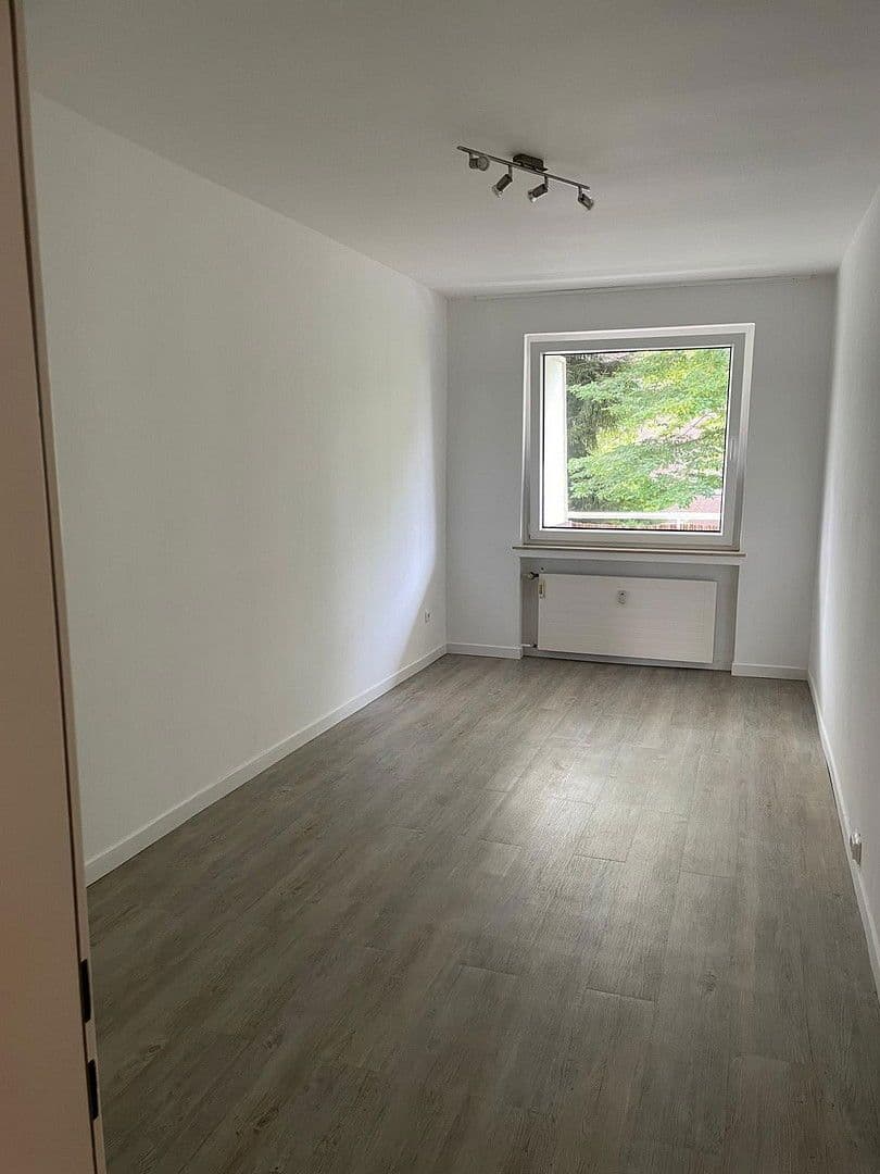 Predaj bytu 3-izbový 83 m², Bad Pyrmont, Dolné Sasko Predaj bytu 3-izbový 83 m², Bad Pyrmont, Dolné Sasko