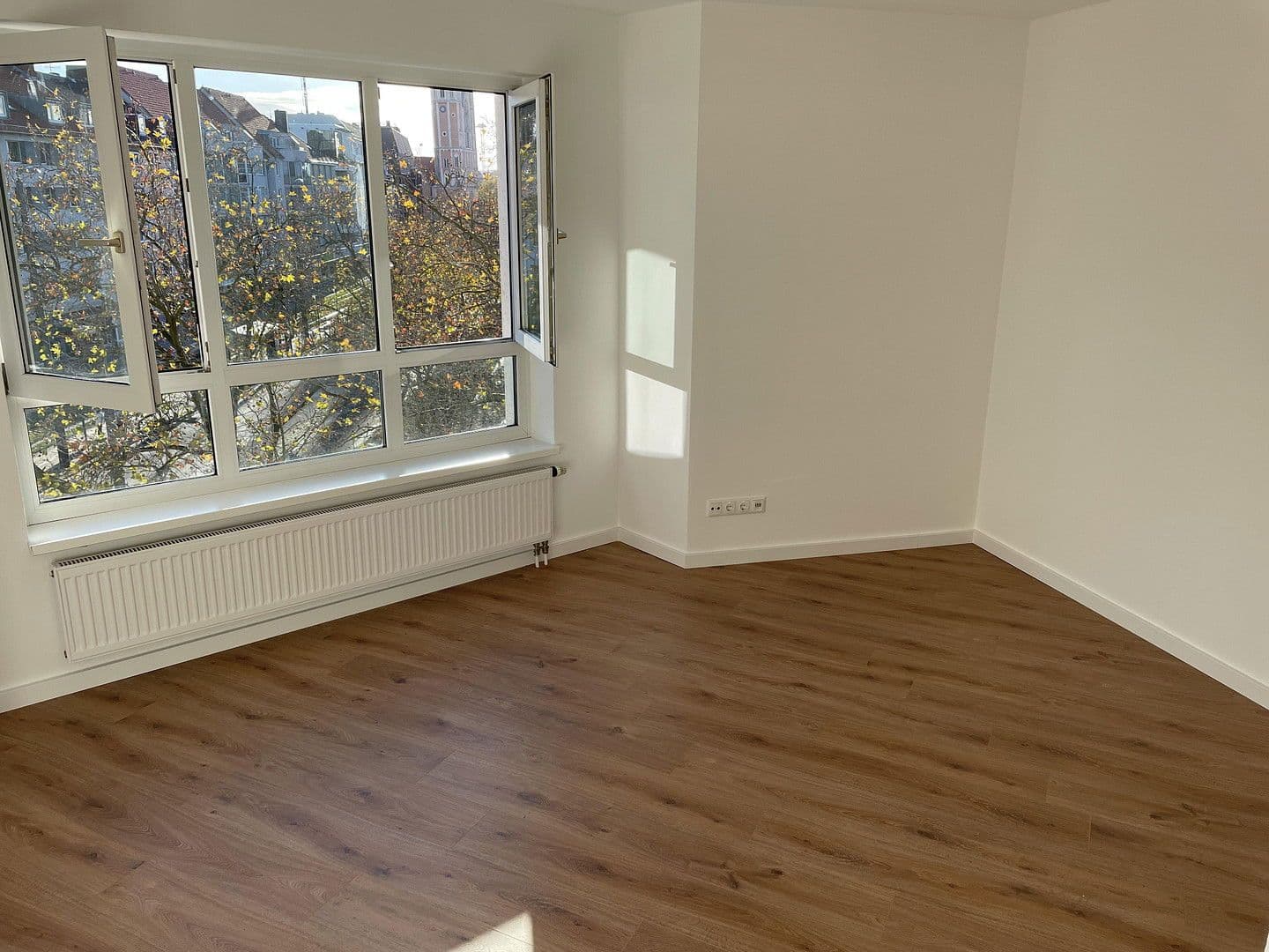 Prenájom bytu 3-izbový 84 m², Wendenstraße 26, Braunschweig, Dolné Sasko Prenájom bytu 3-izbový 84 m², Wendenstraße 26, Braunschweig, Dolné Sasko