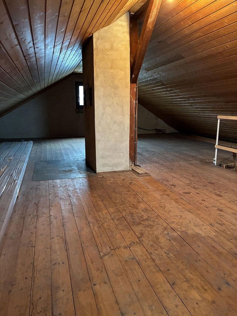 Predaj domu 118 m², pozemek 942 m², Ansbacher Straße 42A, Markt Erlbach, Bavorsko Predaj domu 118 m², pozemek 942 m², Ansbacher Straße 42A, Markt Erlbach, Bavorsko