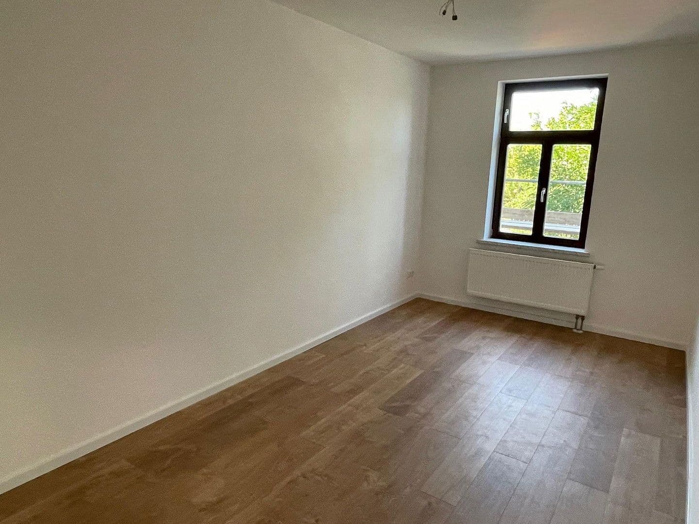 Prenájom bytu 3-izbový 62 m², Kieler Str.45, Leipzig, Sasko Prenájom bytu 3-izbový 62 m², Kieler Str.45, Leipzig, Sasko