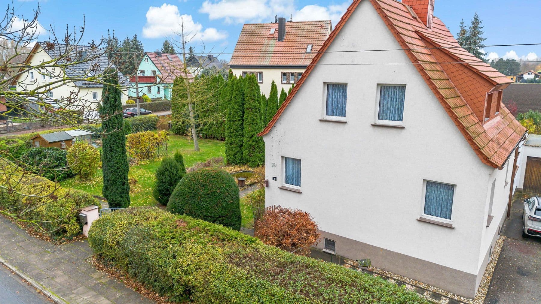 Predaj domu 120 m², pozemek 897 m², Goldbergstraße 39, Halle, Sasko-Anhaltsko Predaj domu 120 m², pozemek 897 m², Goldbergstraße 39, Halle, Sasko-Anhaltsko