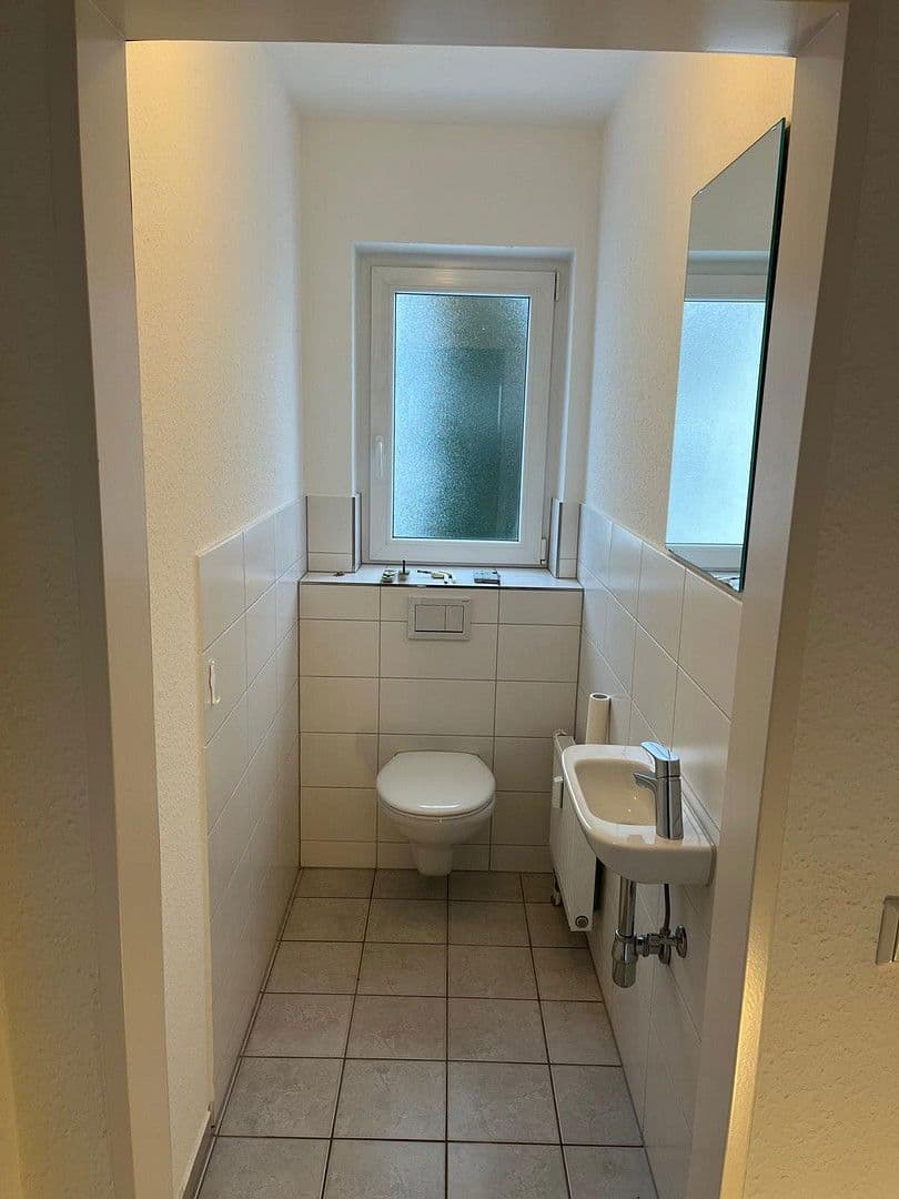 Prenájom bytu 4-izbový 92 m², Wurmlingen, Bádensko-Wurttembersko Prenájom bytu 4-izbový 92 m², Wurmlingen, Bádensko-Wurttembersko