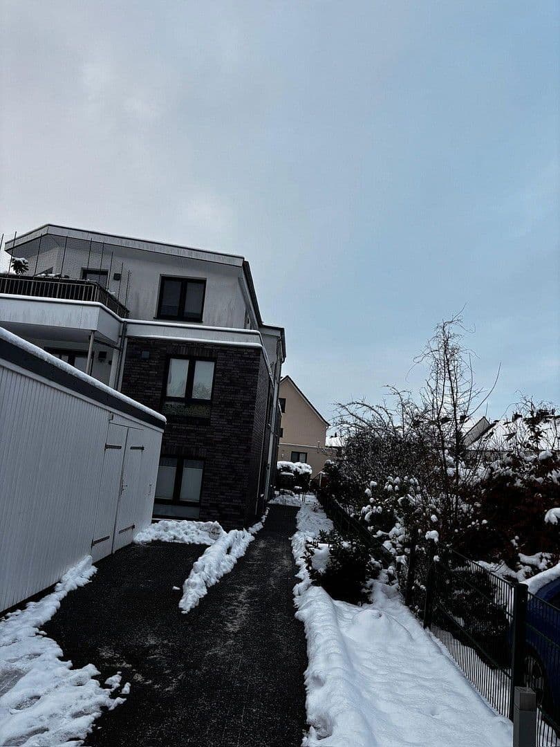 Prenájom bytu 3-izbový 82 m², Lüneburger Straße 89, Winsen (Luhe), Dolné Sasko Prenájom bytu 3-izbový 82 m², Lüneburger Straße 89, Winsen (Luhe), Dolné Sasko