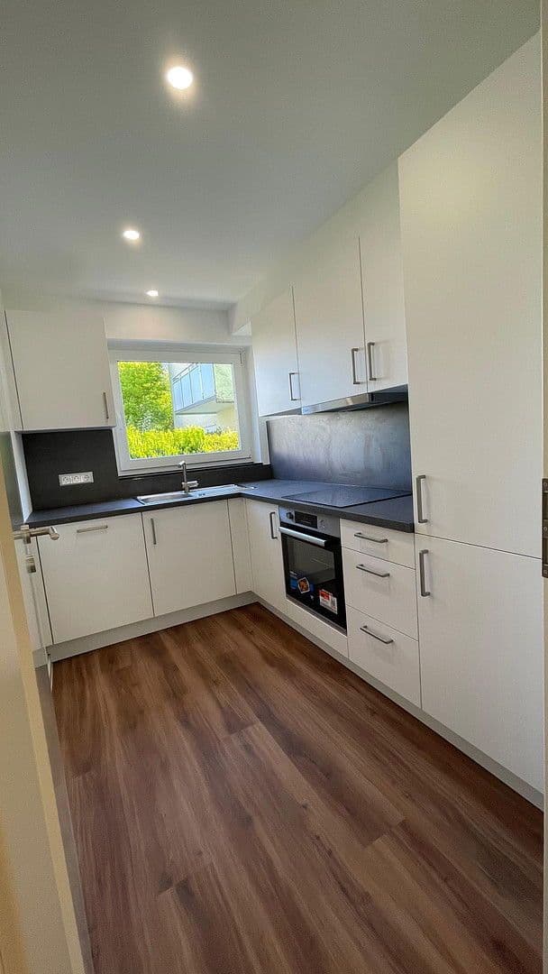 Prenájom bytu 3-izbový 75 m², Remseck am Neckar, Bádensko-Wurttembersko Prenájom bytu 3-izbový 75 m², Remseck am Neckar, Bádensko-Wurttembersko