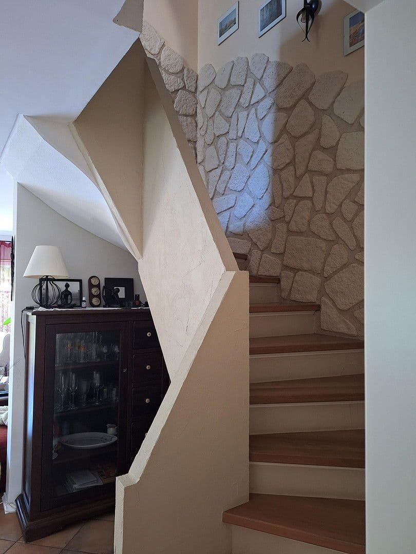 Predaj domu 139 m², pozemek 223 m², Frankfurt, Hesensko Predaj domu 139 m², pozemek 223 m², Frankfurt, Hesensko