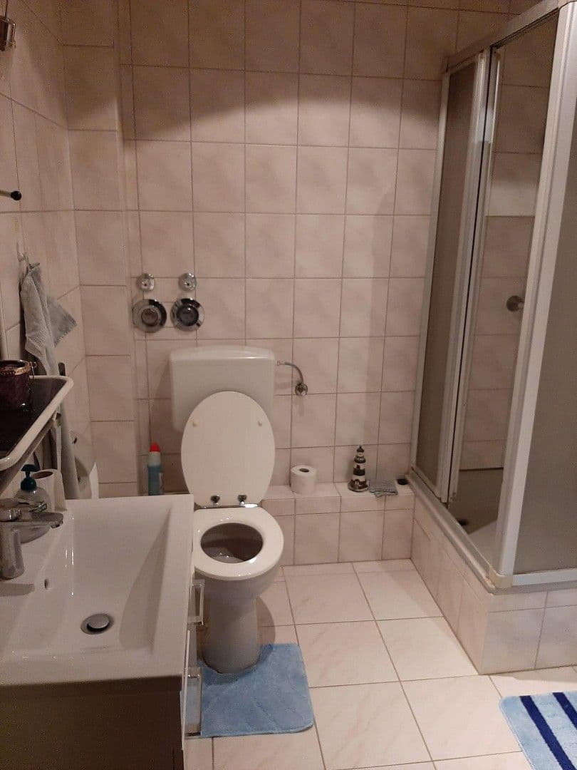 Predaj domu 270 m², pozemek 401 m², Raunheim, Hesensko Predaj domu 270 m², pozemek 401 m², Raunheim, Hesensko