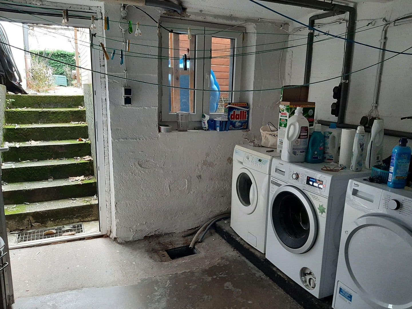 Predaj domu 270 m², pozemek 401 m², Raunheim, Hesensko Predaj domu 270 m², pozemek 401 m², Raunheim, Hesensko