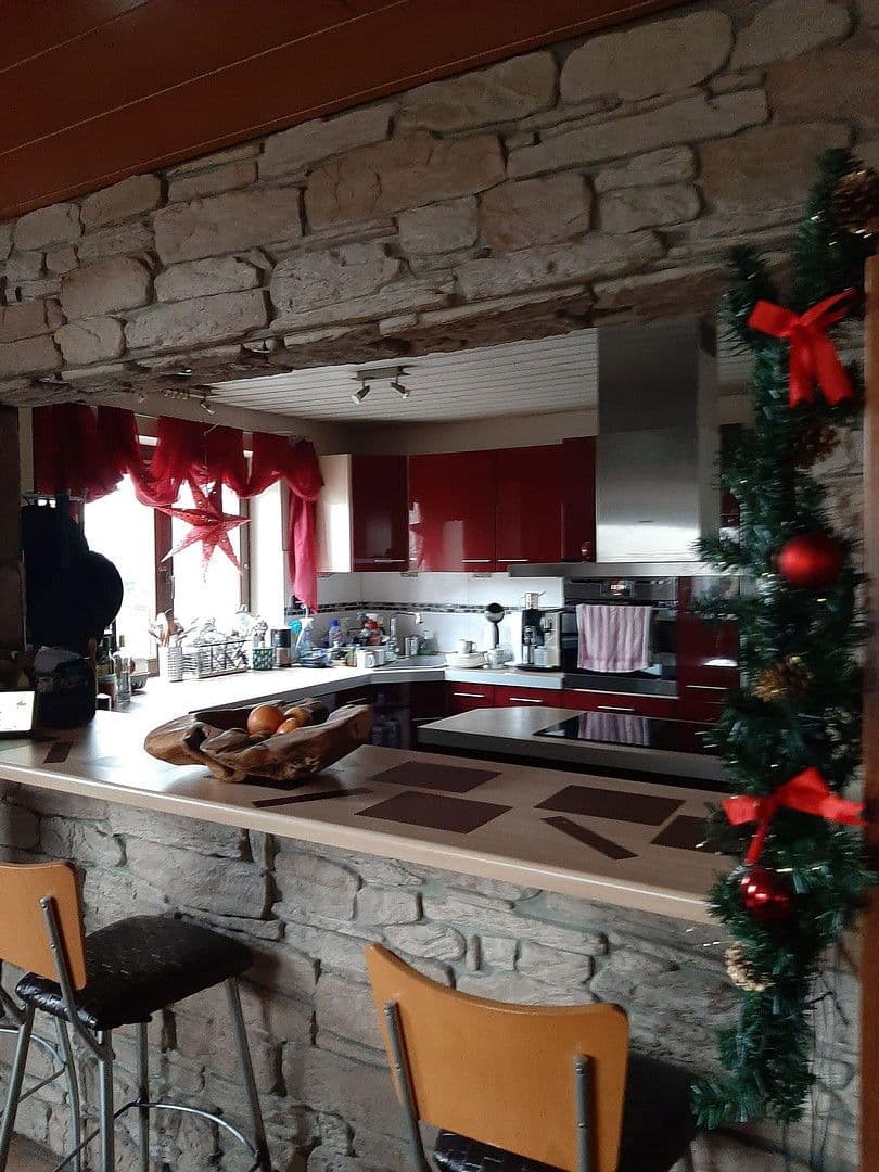 Predaj domu 270 m², pozemek 401 m², Raunheim, Hesensko Predaj domu 270 m², pozemek 401 m², Raunheim, Hesensko