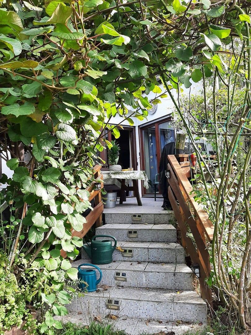 Predaj domu 270 m², pozemek 401 m², Raunheim, Hesensko Predaj domu 270 m², pozemek 401 m², Raunheim, Hesensko