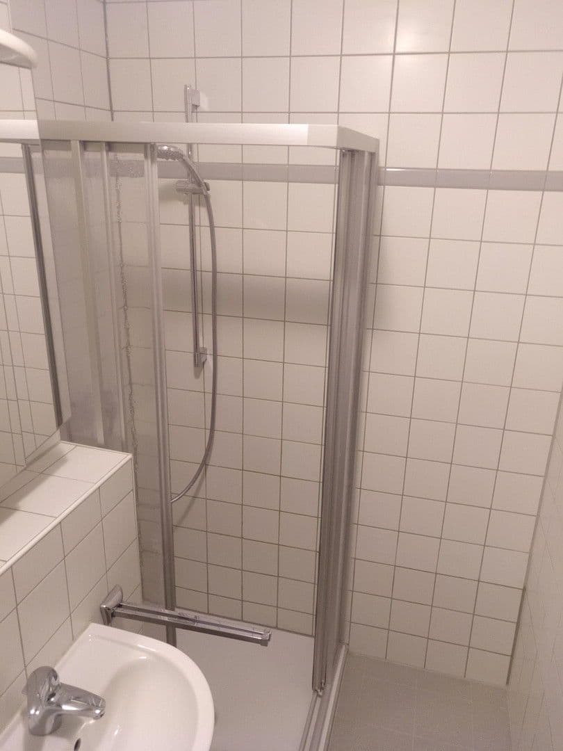 Prenájom bytu 1-izbový 33 m², Geschwister-Scholl-Straße 1, Erlangen, Bavorsko Prenájom bytu 1-izbový 33 m², Geschwister-Scholl-Straße 1, Erlangen, Bavorsko