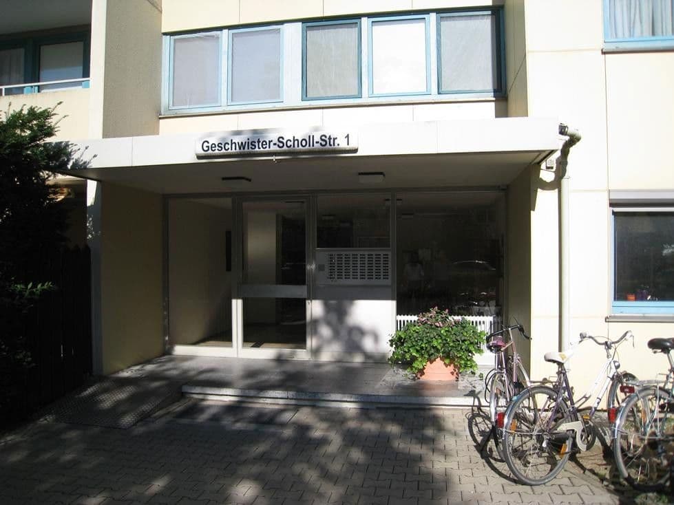 Prenájom bytu 1-izbový 33 m², Geschwister-Scholl-Straße 1, Erlangen, Bavorsko Prenájom bytu 1-izbový 33 m², Geschwister-Scholl-Straße 1, Erlangen, Bavorsko