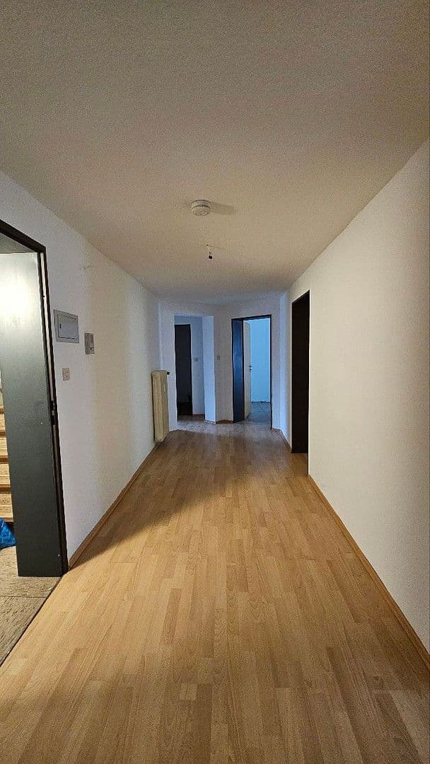 Prenájom bytu 3-izbový 80 m², Lange Strasse, Hagen, Severné Porýnie - Westfálsko Prenájom bytu 3-izbový 80 m², Lange Strasse, Hagen, Severné Porýnie - Westfálsko