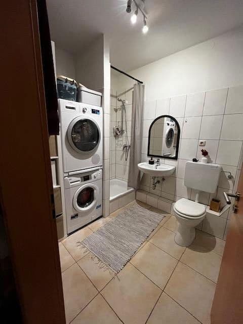 Prenájom bytu 4-izbový 88 m², Klappenstraße 19a, Lübeck, Šlezvicko-Holštajnsko Prenájom bytu 4-izbový 88 m², Klappenstraße 19a, Lübeck, Šlezvicko-Holštajnsko