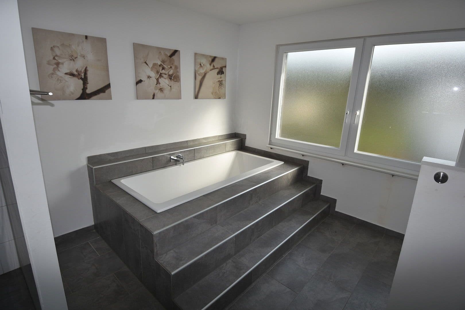 Prenájom domu 293 m², pozemek 612 m², Leichlingen, Severné Porýnie - Westfálsko Prenájom domu 293 m², pozemek 612 m², Leichlingen, Severné Porýnie - Westfálsko