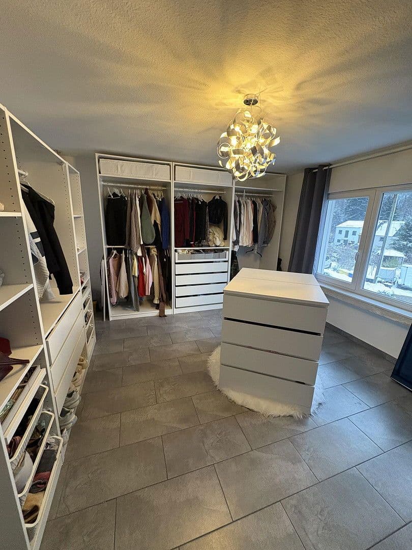 Prenájom domu 293 m², pozemek 612 m², Leichlingen, Severné Porýnie - Westfálsko Prenájom domu 293 m², pozemek 612 m², Leichlingen, Severné Porýnie - Westfálsko