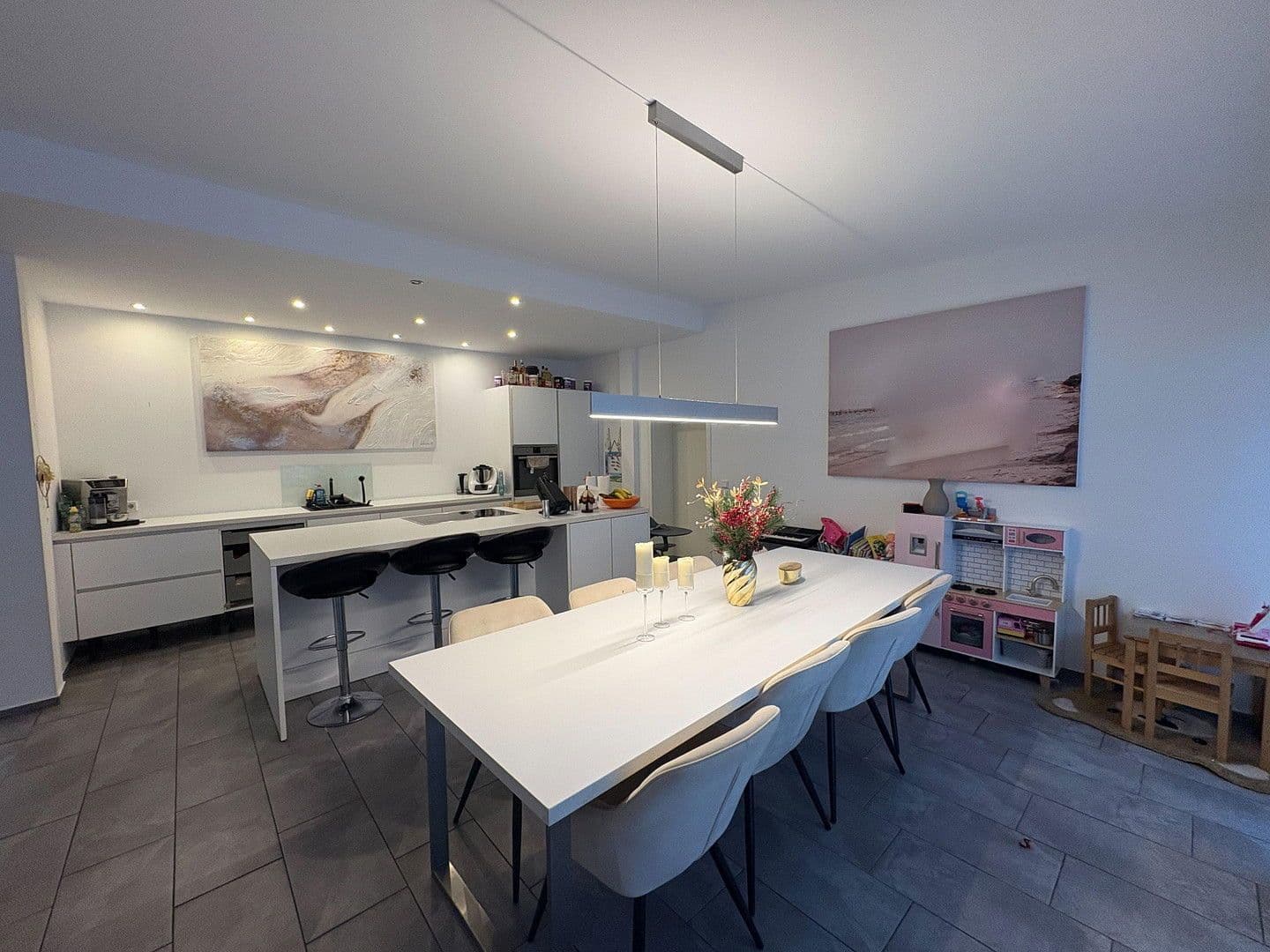 Prenájom domu 293 m², pozemek 612 m², Leichlingen, Severné Porýnie - Westfálsko Prenájom domu 293 m², pozemek 612 m², Leichlingen, Severné Porýnie - Westfálsko