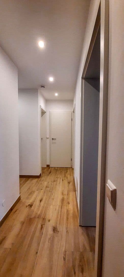 Prenájom bytu 2-izbový 63 m², Augsburg, Bavorsko Prenájom bytu 2-izbový 63 m², Augsburg, Bavorsko