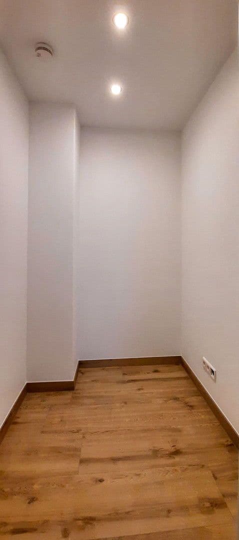 Prenájom bytu 2-izbový 63 m², Augsburg, Bavorsko Prenájom bytu 2-izbový 63 m², Augsburg, Bavorsko