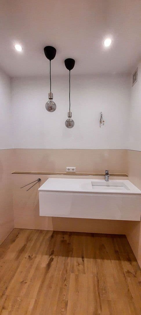 Prenájom bytu 2-izbový 63 m², Augsburg, Bavorsko Prenájom bytu 2-izbový 63 m², Augsburg, Bavorsko