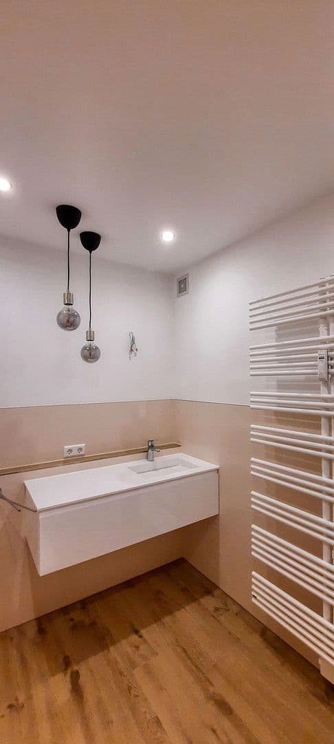 Prenájom bytu 2-izbový 63 m², Augsburg, Bavorsko Prenájom bytu 2-izbový 63 m², Augsburg, Bavorsko