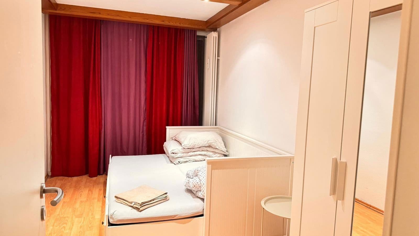 Prenájom bytu 4-izbový 135 m², Rodgau, Hesensko Prenájom bytu 4-izbový 135 m², Rodgau, Hesensko