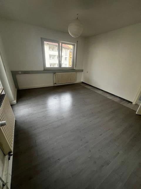 Prenájom bytu 3-izbový 80 m², Schützenstr. 11, Stuttgart, Bádensko-Wurttembersko Prenájom bytu 3-izbový 80 m², Schützenstr. 11, Stuttgart, Bádensko-Wurttembersko