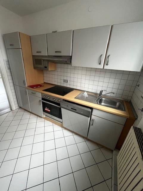 Prenájom bytu 3-izbový 80 m², Schützenstr. 11, Stuttgart, Bádensko-Wurttembersko Prenájom bytu 3-izbový 80 m², Schützenstr. 11, Stuttgart, Bádensko-Wurttembersko
