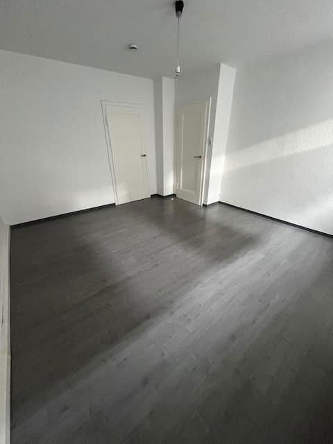 Prenájom bytu 3-izbový 80 m², Schützenstr. 11, Stuttgart, Bádensko-Wurttembersko Prenájom bytu 3-izbový 80 m², Schützenstr. 11, Stuttgart, Bádensko-Wurttembersko