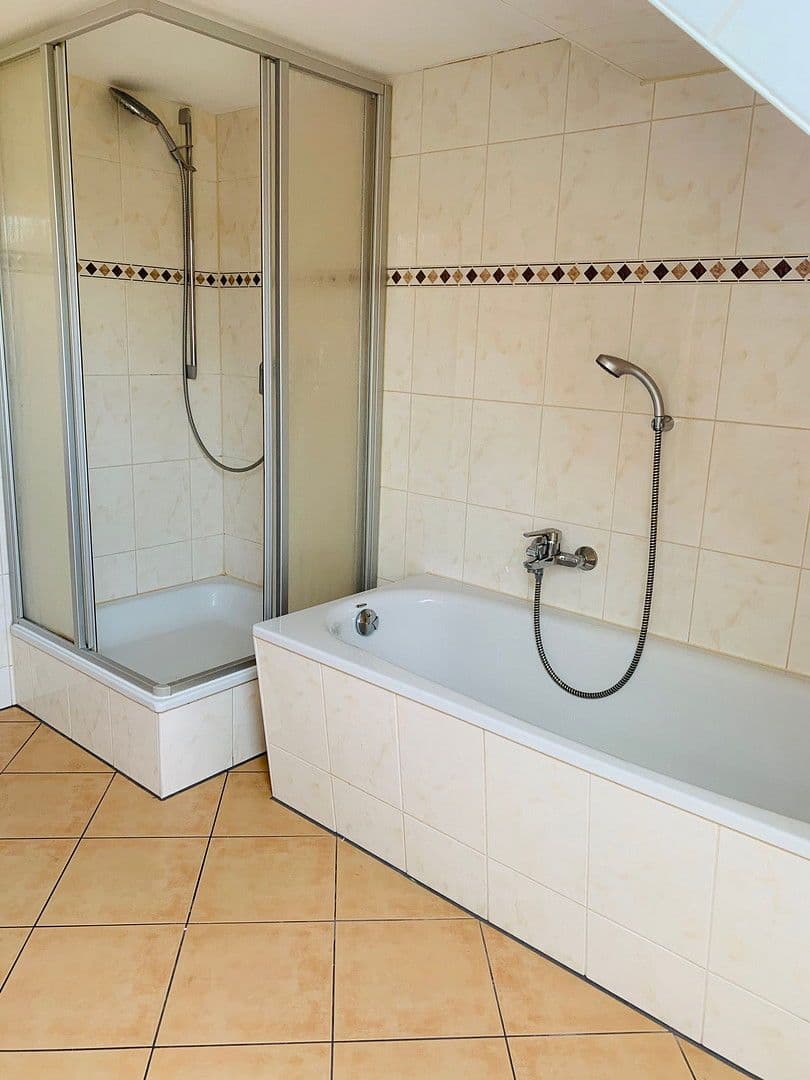 Prenájom bytu 2-izbový 72 m², Raimundstrasse 6, Leipzig Lindenau, Sasko Prenájom bytu 2-izbový 72 m², Raimundstrasse 6, Leipzig Lindenau, Sasko