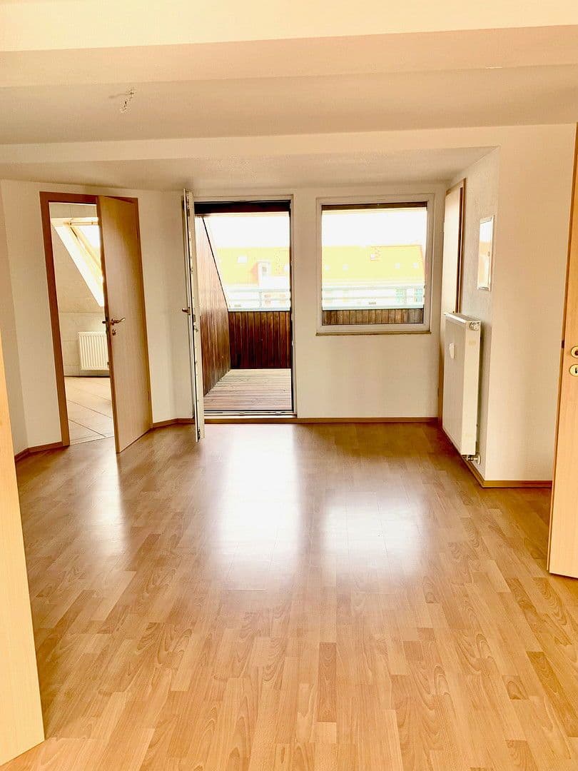 Prenájom bytu 2-izbový 72 m², Raimundstrasse 6, Leipzig Lindenau, Sasko Prenájom bytu 2-izbový 72 m², Raimundstrasse 6, Leipzig Lindenau, Sasko