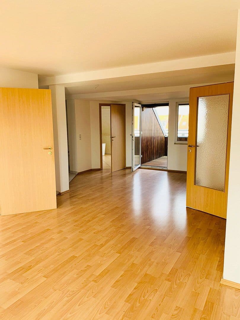 Prenájom bytu 2-izbový 72 m², Raimundstrasse 6, Leipzig Lindenau, Sasko Prenájom bytu 2-izbový 72 m², Raimundstrasse 6, Leipzig Lindenau, Sasko